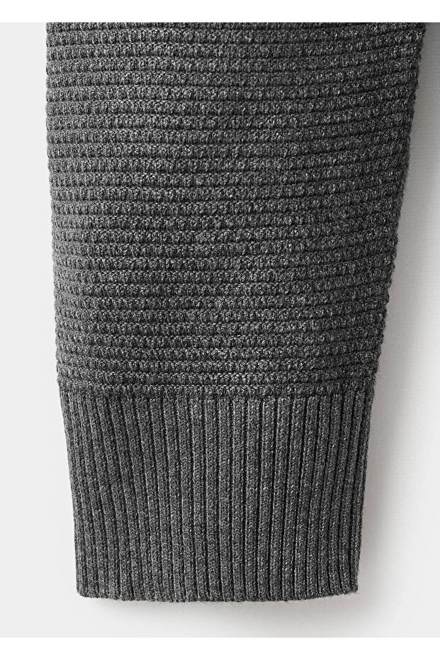 Geformter Pullover mit Perkins-Kragen - 8