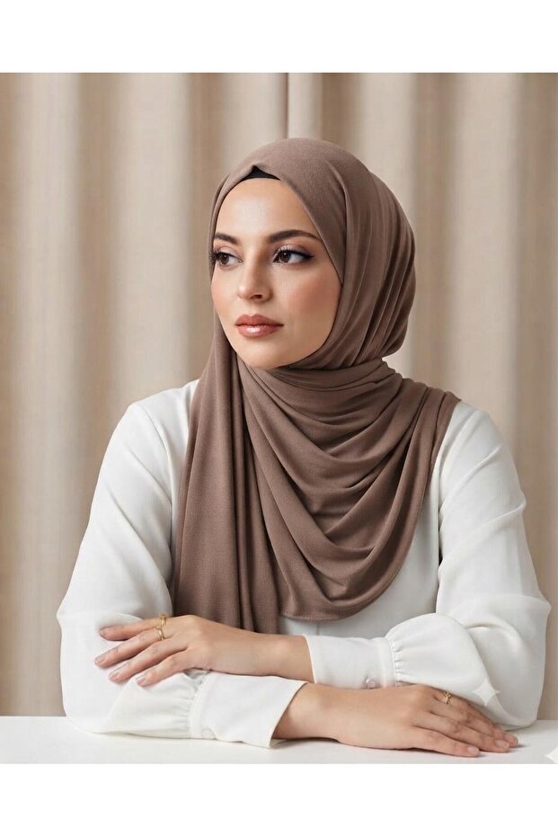 شال قطني ممشط بلون القهوة الحليبية