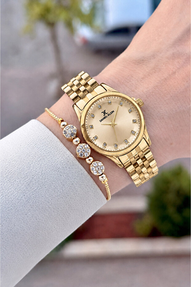 28 mm Women's Wristwatch with Yellow Dial and Gold Color Strap, Same as in the Image