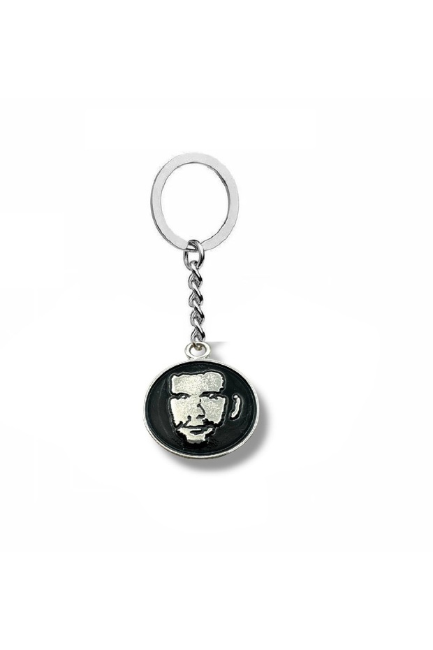 Unisex Keychain with Sea Traveling Figure – Symbol of Freedom, Justice, and Courage