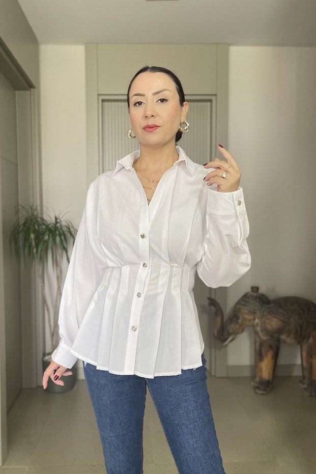 Waist-Fitting Shirt with Pleated Front and Back and Gold Button Details