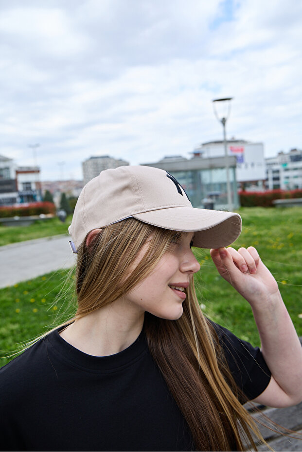 Women Embroidery Hat Adjustable Cap Sports Baseball Cap Casual Unisex Hat