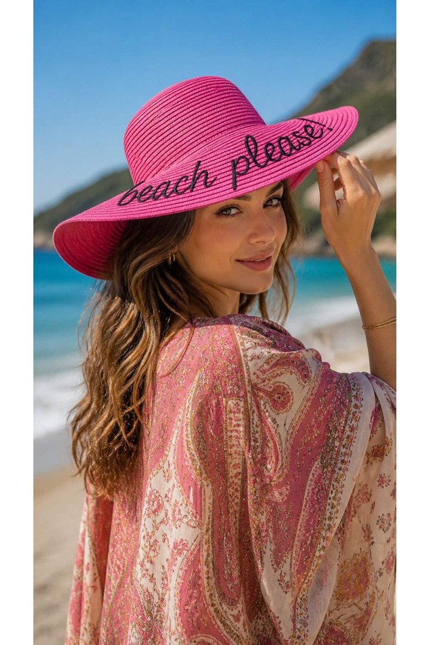 قبعة نسائية من القش المستدير المطرزة باللون الفوشيا من Beach Please