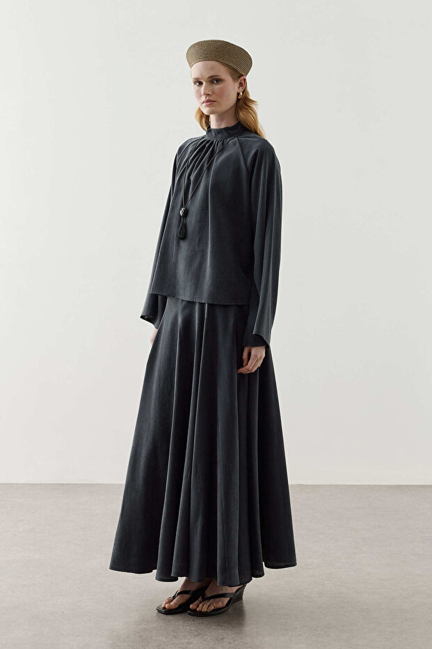 طقم تنورة جوديلي مودال باللون الأسود