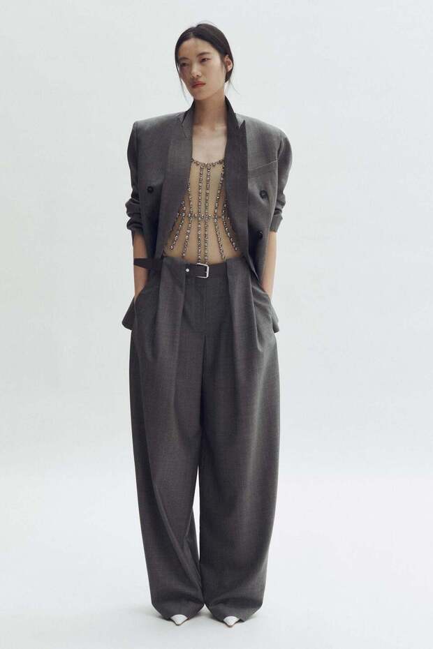Barrel-leg wool trousers