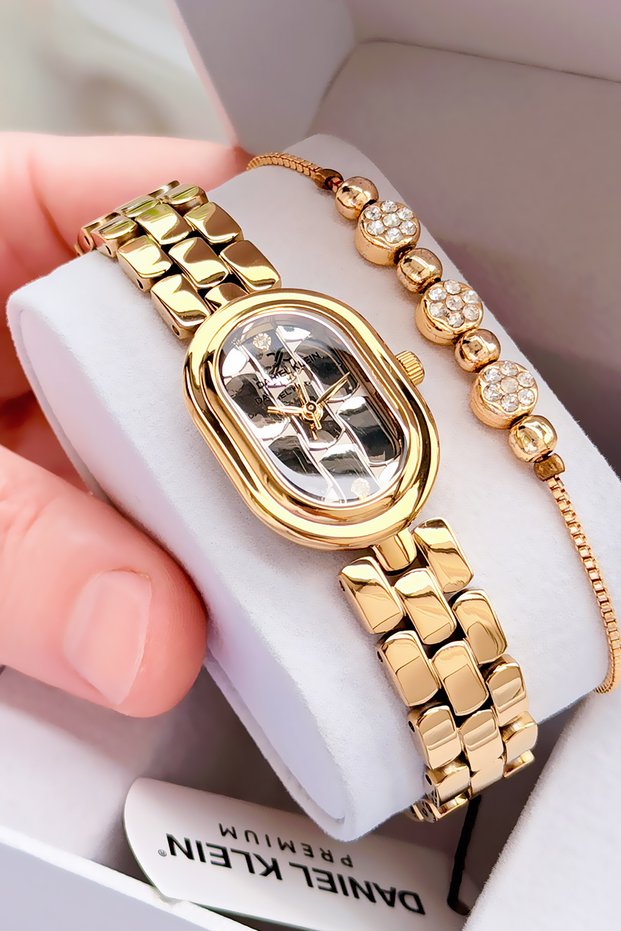 Oval Case Gold Color Women's Watch - Steel Band - Japanese Movement - Water Resistant - Special Boxed Dkby2060C1