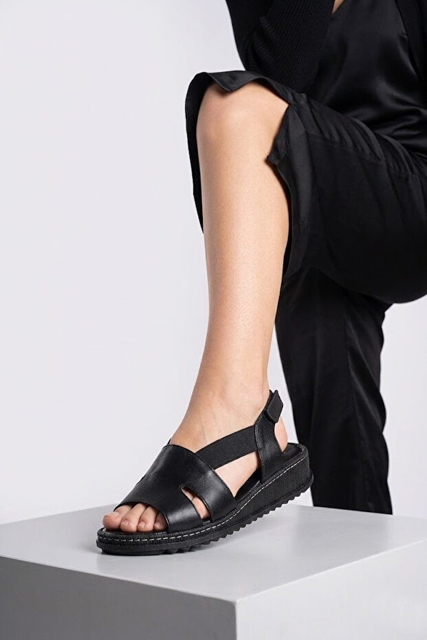 400 Black Genuine Leather Women's Sandals