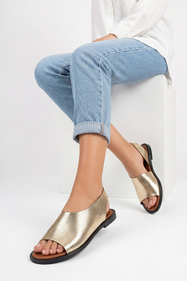 Gold Women's Minimalist Sandals Stylish and Comfortable Open-Toe Shoes