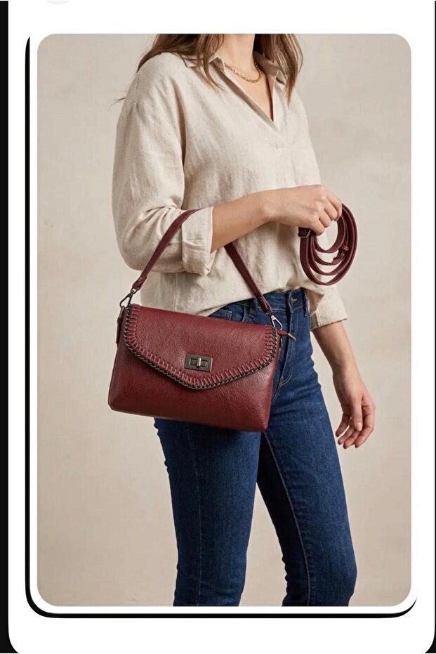 Women's Chain Detailed Covered Portfolio Hand and Shoulder Bag