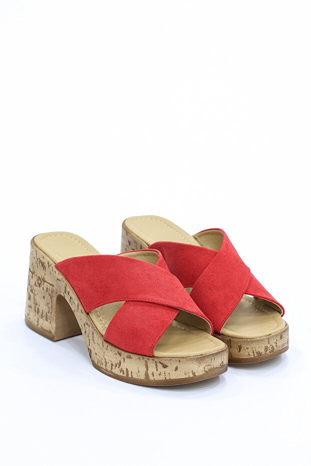 Frm 703 Thick Heeled Cross-Strapped Slippers