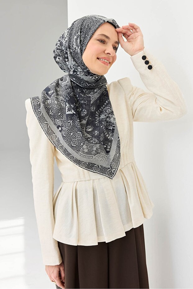 وشاح مونار حديث أسود 90x90