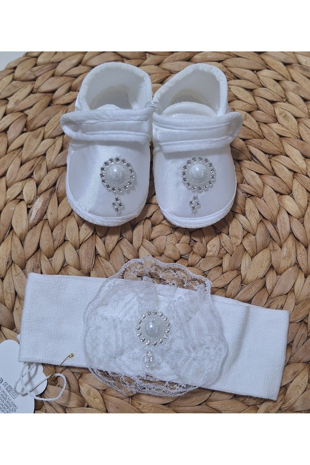Baby Girl Bow Detail Shiny Pearl Booties Lace Bandana Set 10cm Velcro Booties Luxury Gift