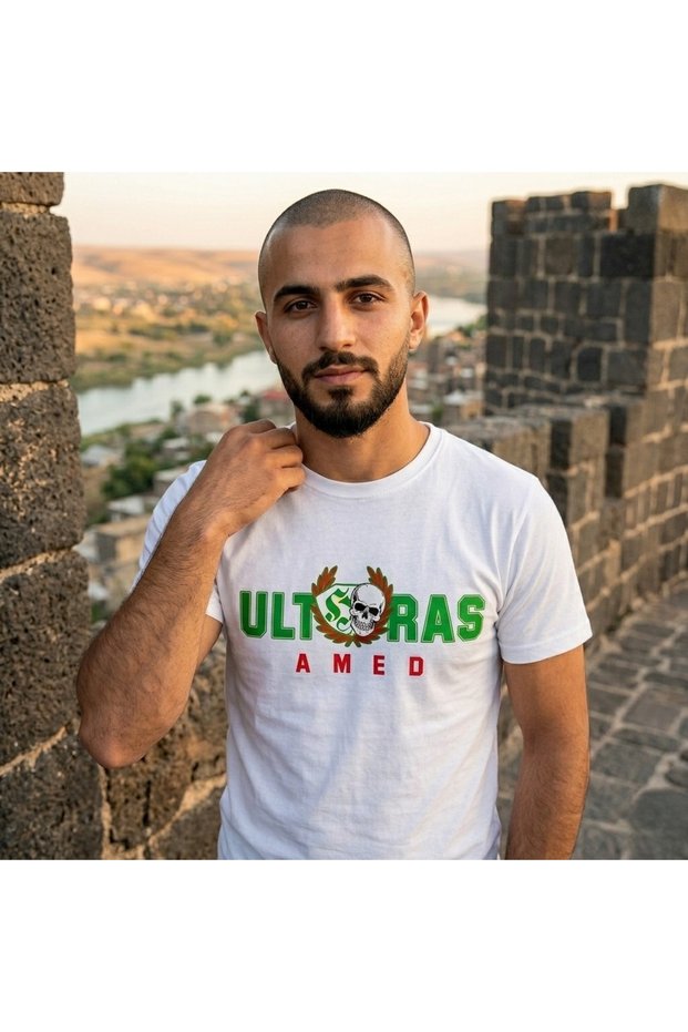 Ultras Amed Crewneck T-Shirt