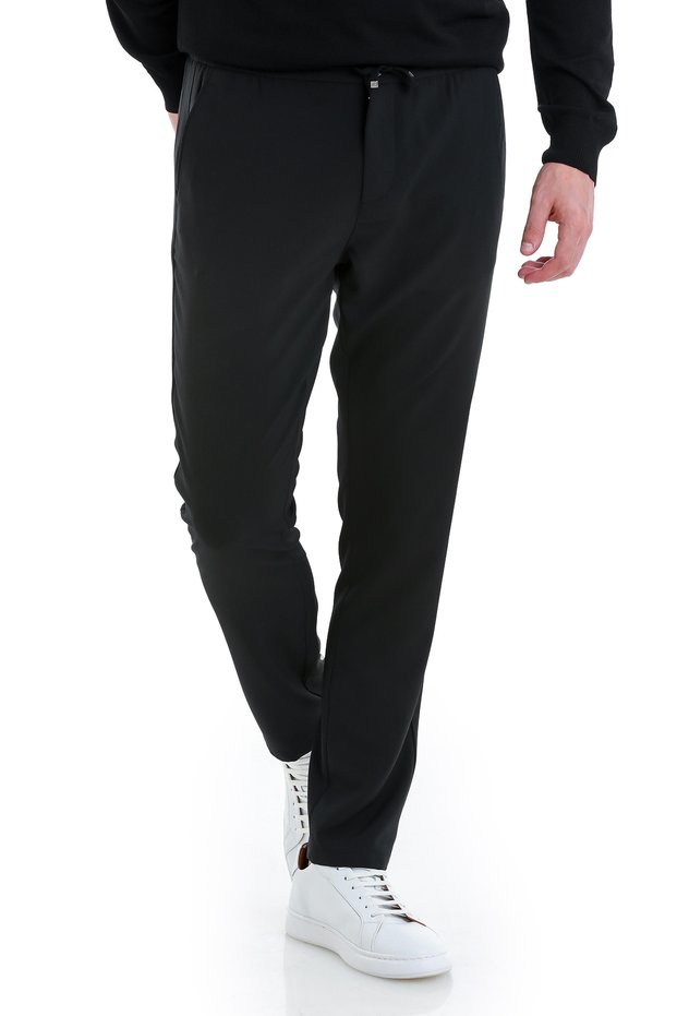 Black Relaxed Fit Side Pocket Jogger Pants