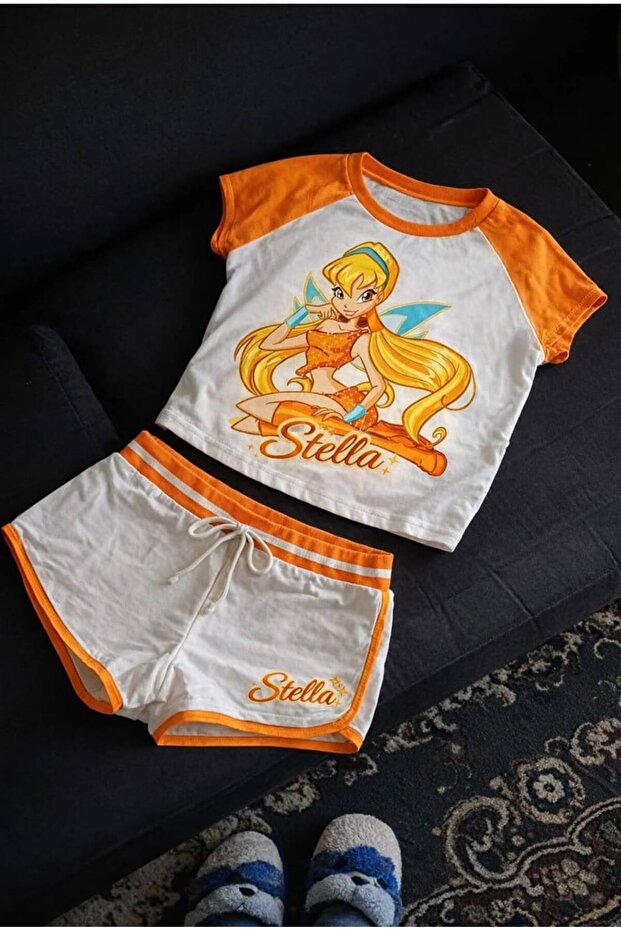 طقم علوي وسفلي من White Winx Club Stella Orange Raglan باللون الأبيض