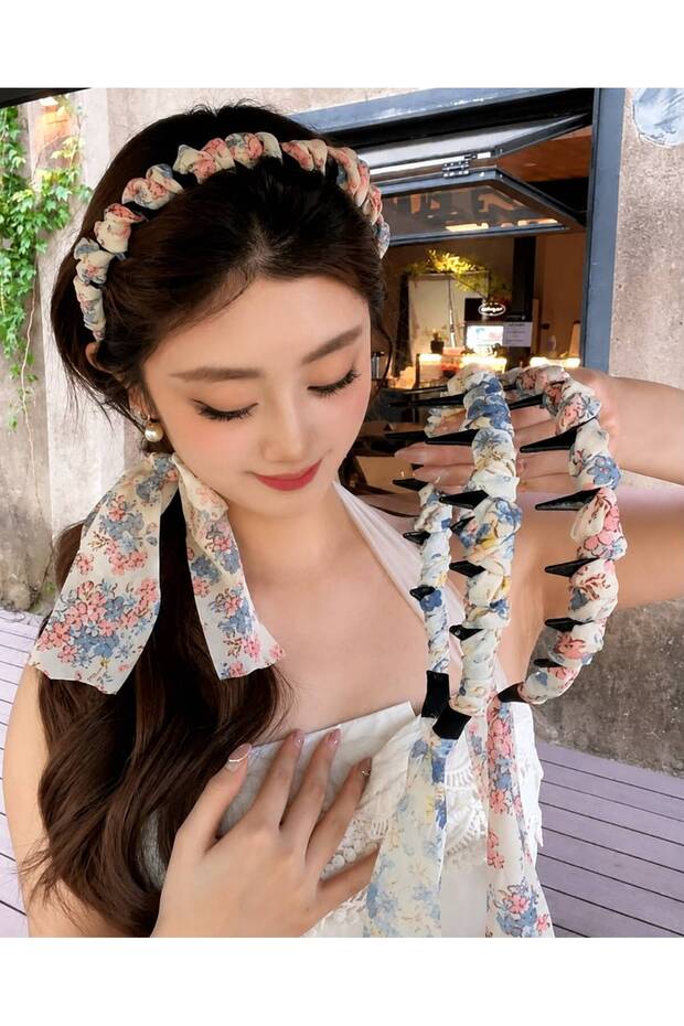 Flower Patterned Crown Pink