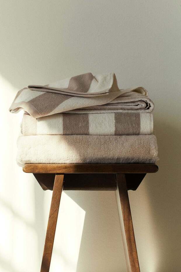 Bath towel
