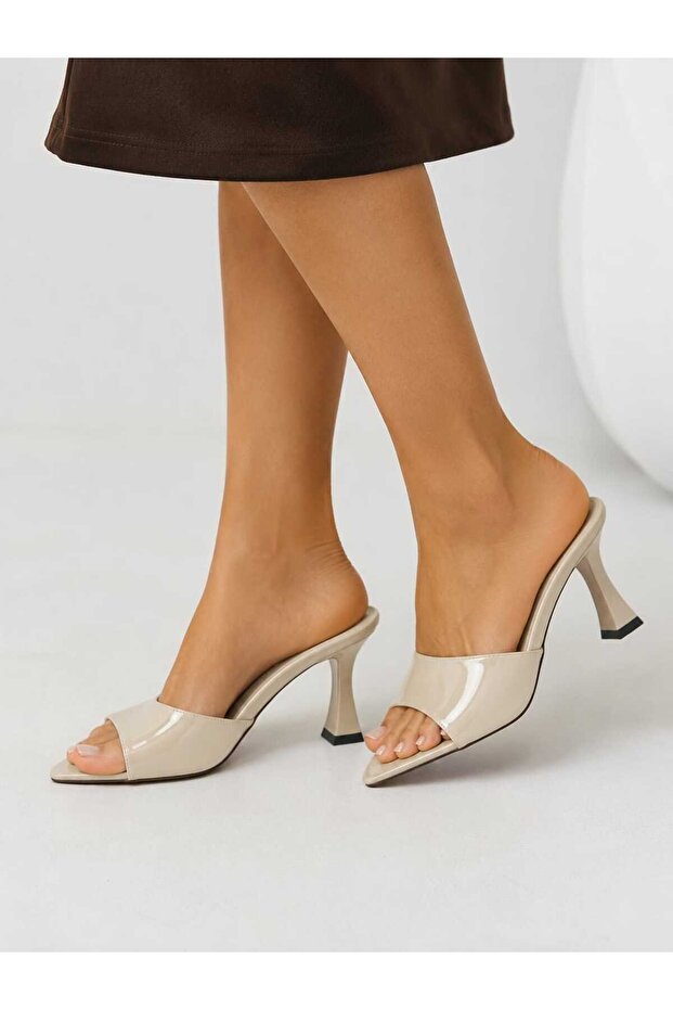 Emax Women's Patent Leather Thin Heeled Slippers Casual and Stylish Open Toe
