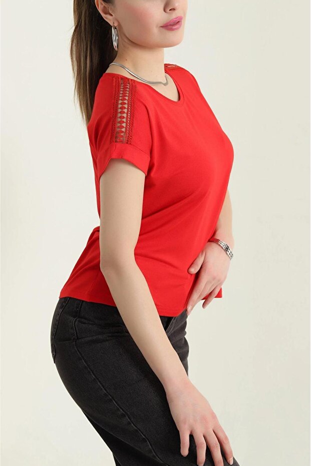 Women's Authentic Knitted Viscose Basic Blouse with Guipure Detail on the Shoulder