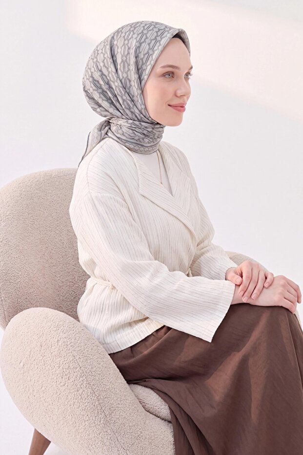 وشاح ناعم باللون الأخضر الفاتح من باكمان