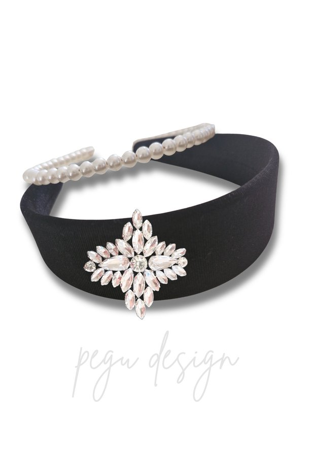 Lux 2-Piece Set with Crown and Stone Black Velvet Crown Di̇ana Series