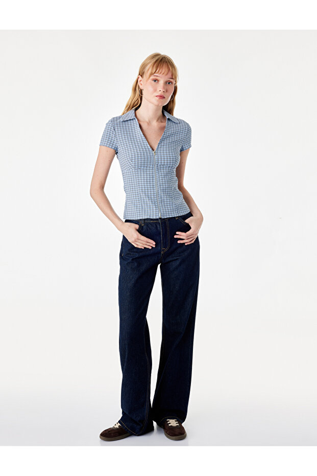 Zippered V-Neck Short Sleeve Slim Fit Checkered Shirt