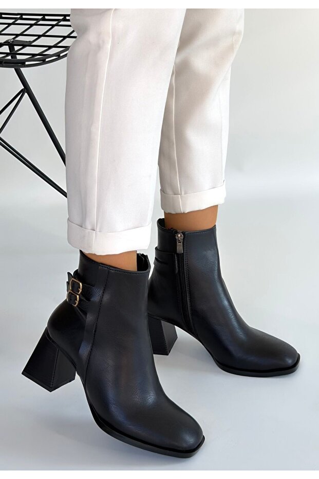 Kanda Black Leather Heeled Boots