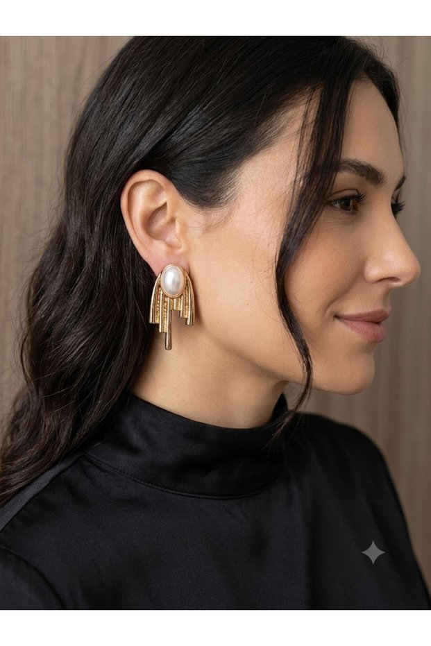 Gold Colored Asymmetrical Geometric Model Pearl Earrings