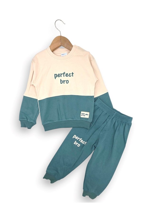 Baby Boy Seasonal Set, 100% Cotton, 2 Thread Count Top and Bottom, 6-9-12-18-24 Months, Two-Piece Set