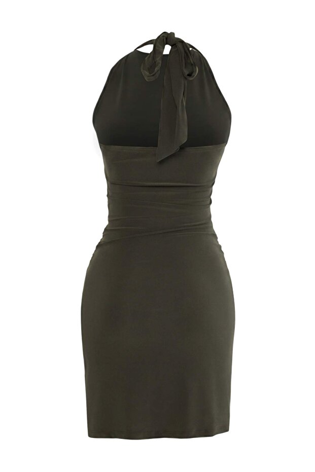 Haki Düz Bodycon Degaje Yaka Kolsuz Aksesuar Detaylı Midi Esnek Örme Elbise TWOSS26EL00363 - 7