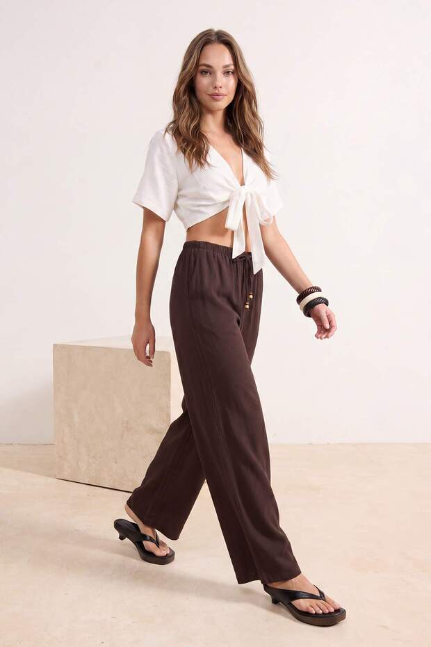 Koyu Kahverengi Modal Beli Lastikli Wideleg Geniş Paça Pantolon TWOSS26PL00105 - 6