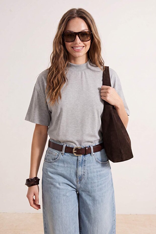 Gri Melanj %100 Kalın Pamuklu Dik Yaka Truvakar Kol Örme T-Shirt TWOSS24TS00074 - 2