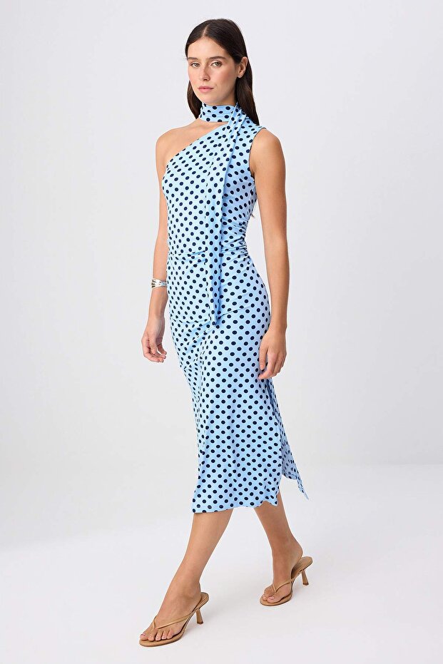 Açık Mavi Puantiyeli Bodycon Şal Yaka Kolsuz Midi Esnek Örme Elbise TWOSS26EL01192