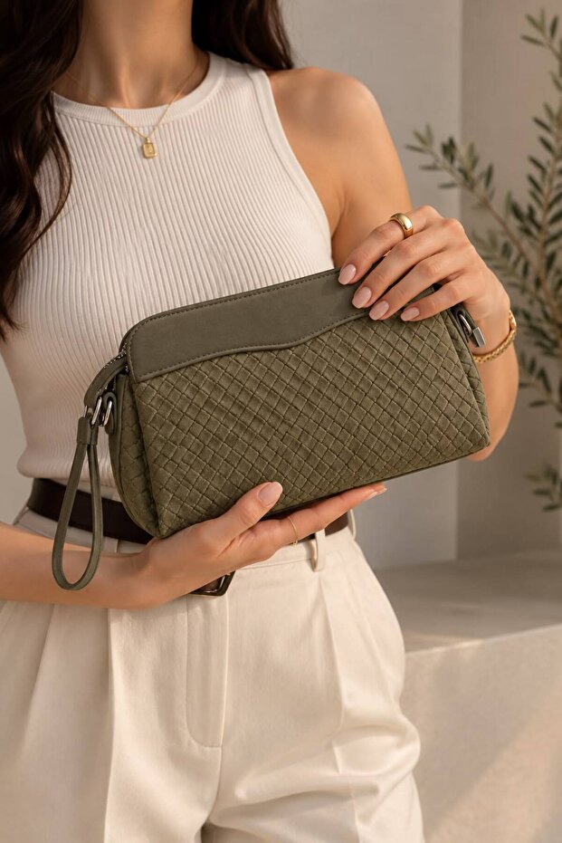 Women's Knitted Textured Zippered Hand and Shoulder Bag for Daily Use
