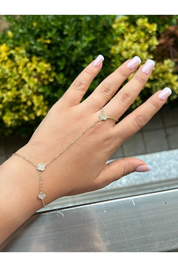 Zircon Stone Clover Flower Model Adjustable Steel Shahmeran