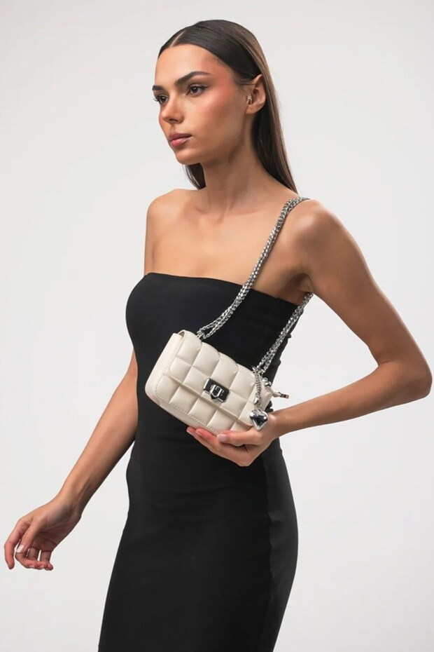 Ccs Square Model Chain Cross Patent Leather Bag