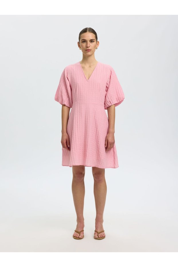 Rochie mini cu mâneci scurte