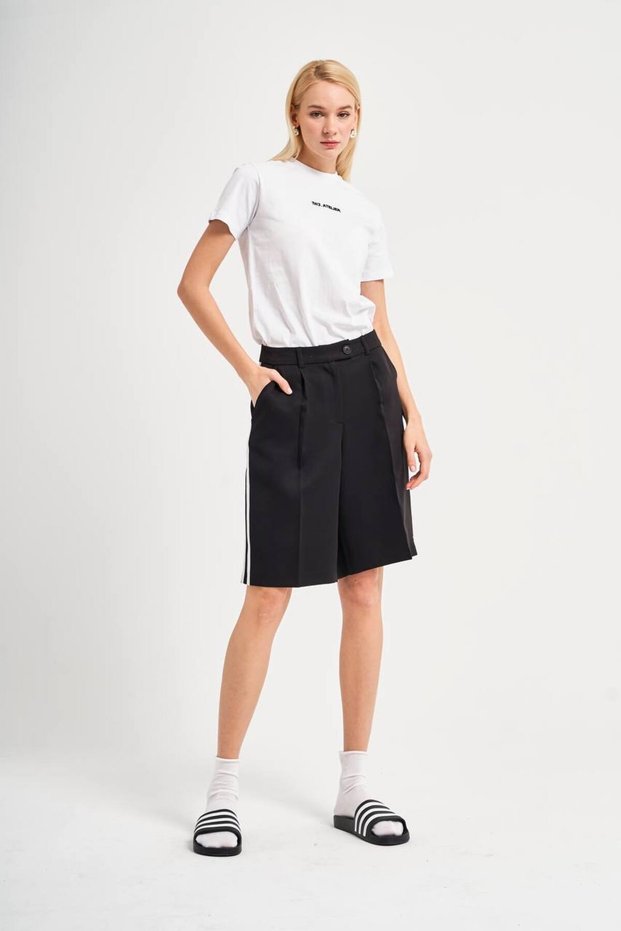 Women's Woven Fabric Design Bermuda Shorts with Side Stripe Detail