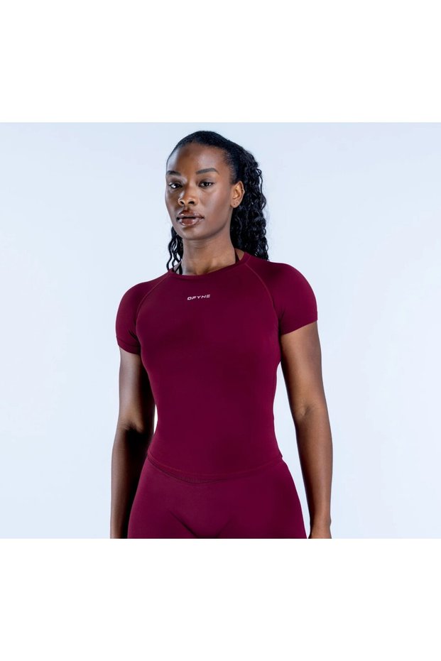 Longline Short Sleeve Workout Top - Lightweight and Stretchy Sports T-Shirt Burgundy