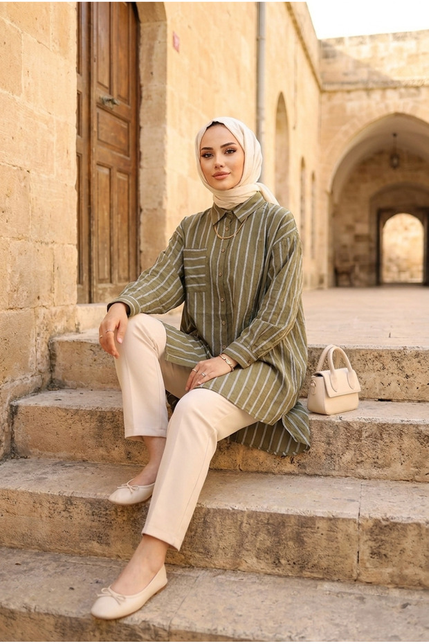 Women's Striped Oversize Tunic Shirt with Pockets – Loose Fit Islamic Shirt