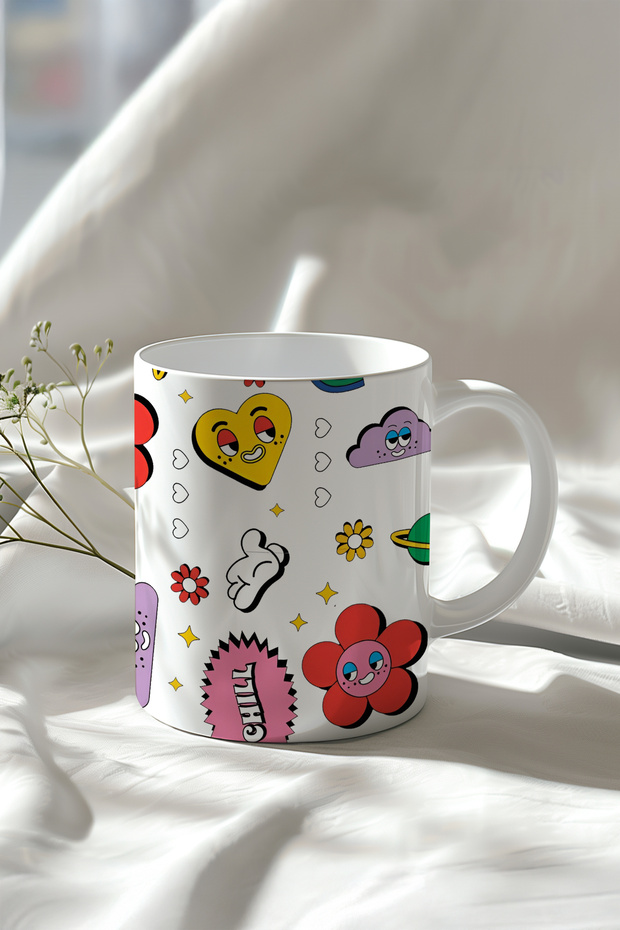 كوب سيراميك أبيض سعة 330 مل مطبوع بتصميم Emoji من Chill Kalp