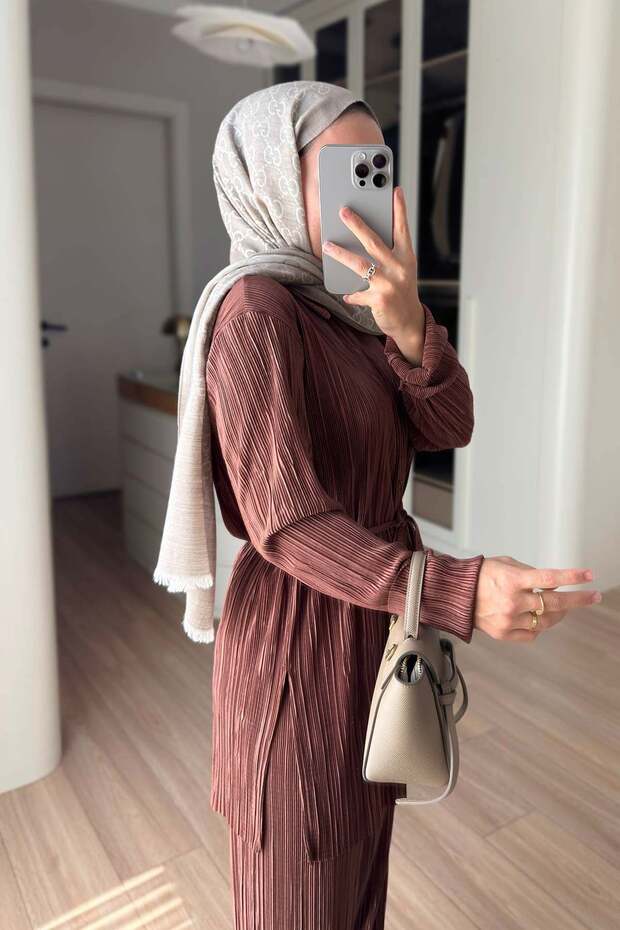 طقم بيليسيلي الأساسي - بني - 2