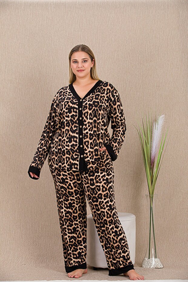 Patterned button-down long sleeve plus size pajama set