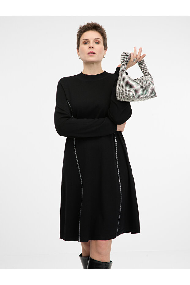 Rochie neagră - 2