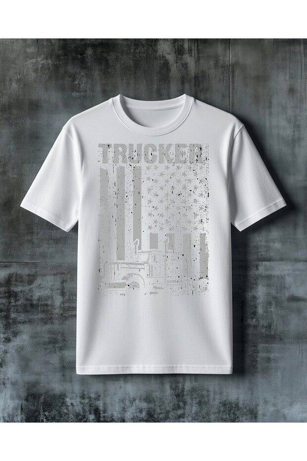 تي شيرت كبير الحجم مطبوع عليه شعار "triggered truck"