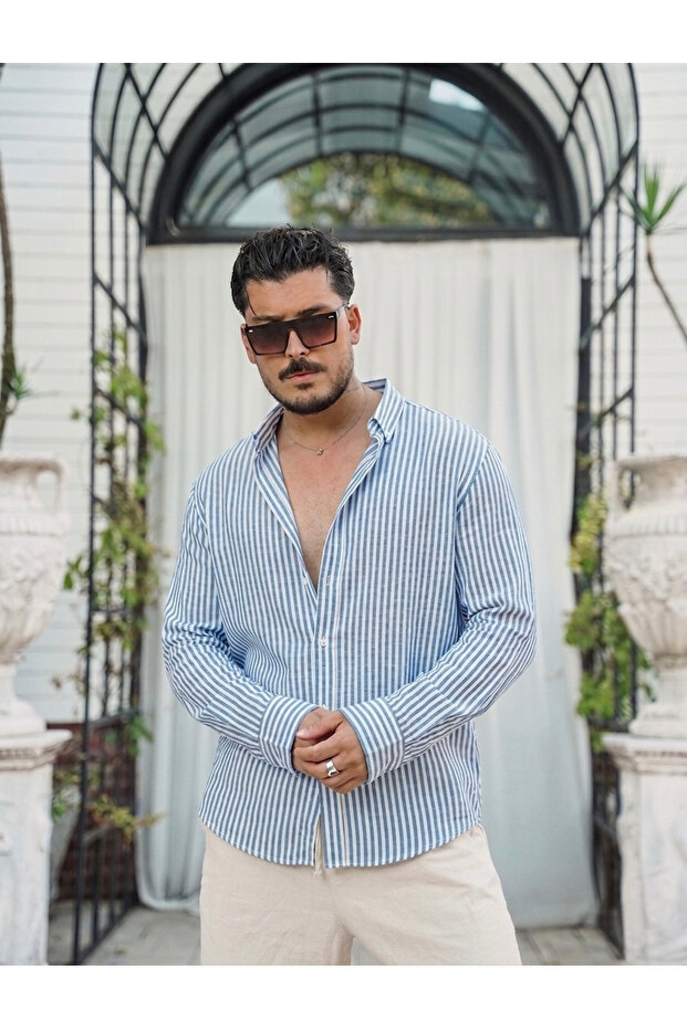قميص بينيتو كبير الحجم مخطط باللون الأزرق