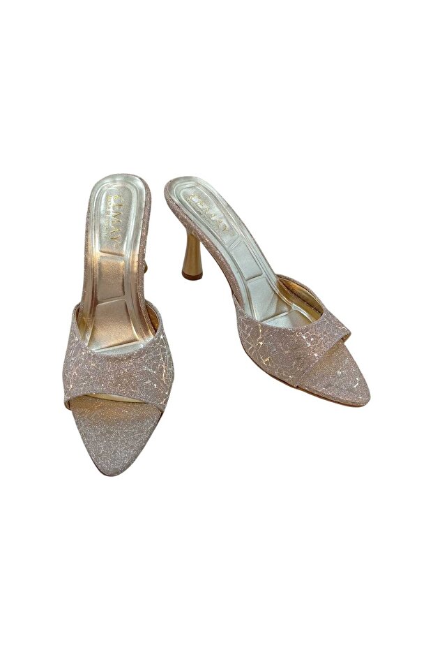 Zenne with Heels