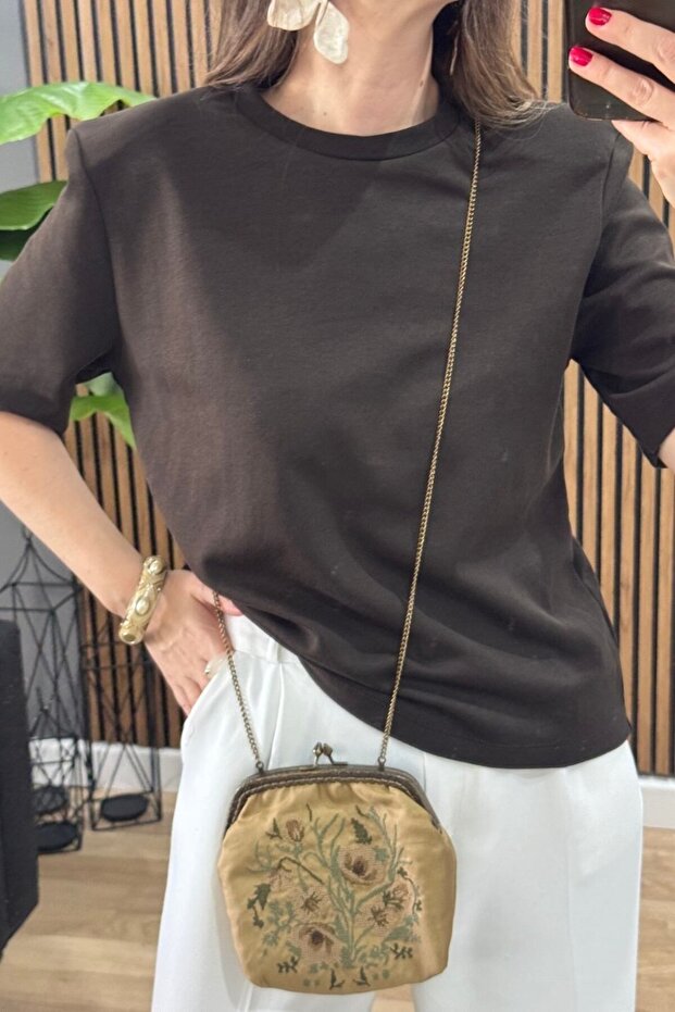 Padded Premium Basic T-Shirt Bitter Brown