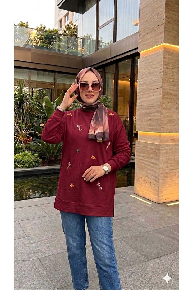 Embroidered Hijab Sweatshirt
