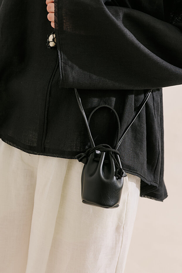 Lula Mini Drawstring Bag Black - 2